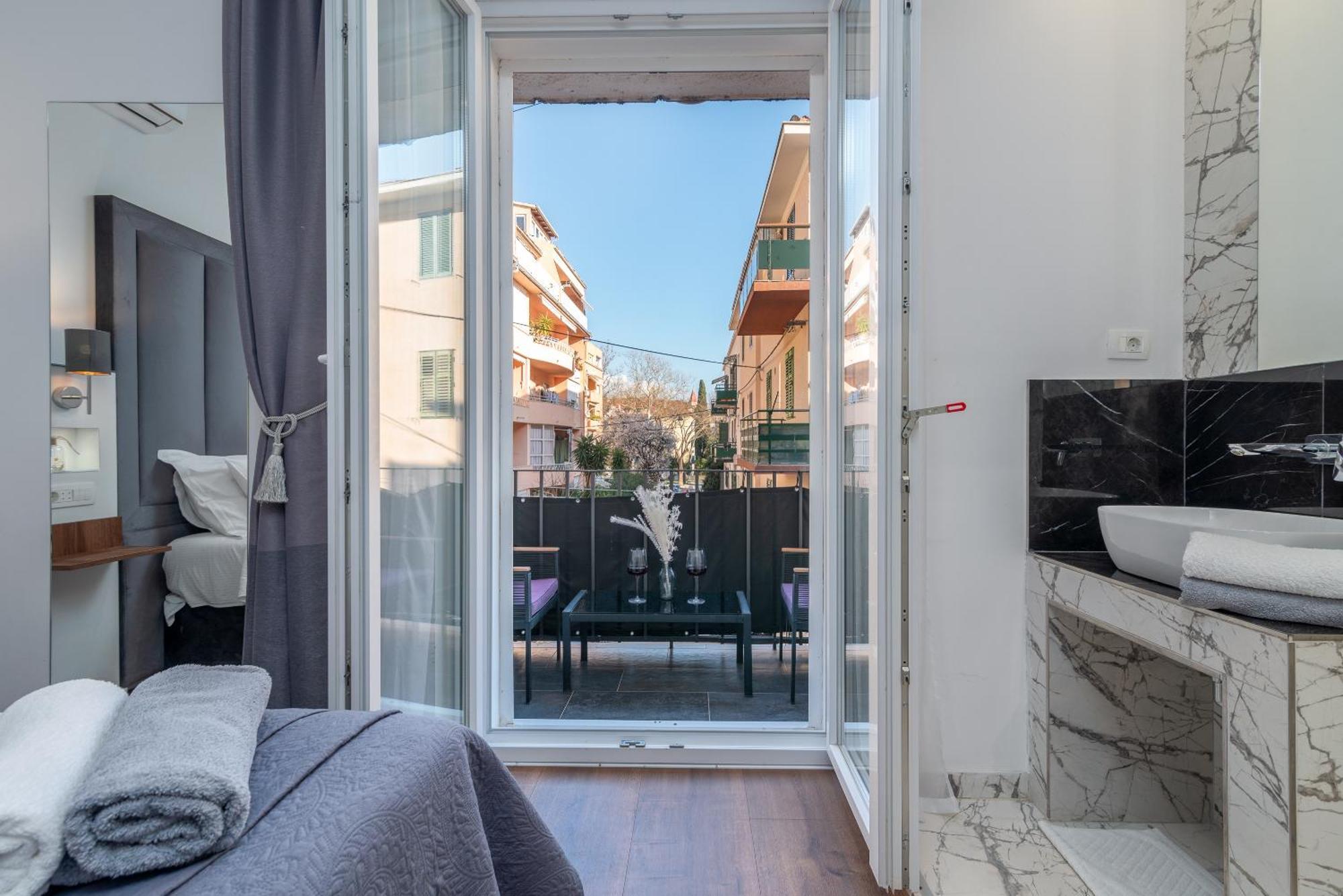 Antares Luxury Rooms 2 Split Dış mekan fotoğraf