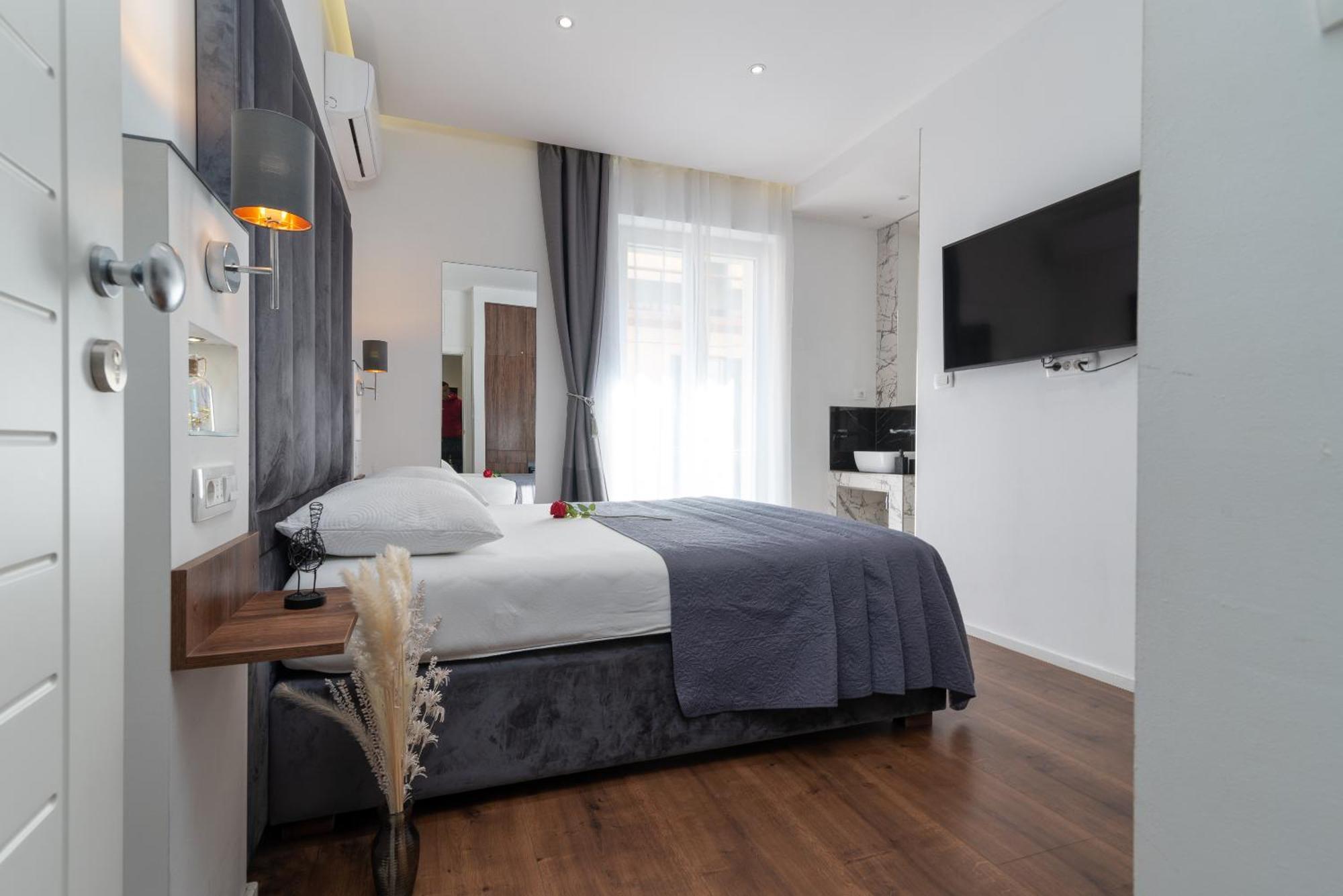 Antares Luxury Rooms 2 Split Dış mekan fotoğraf