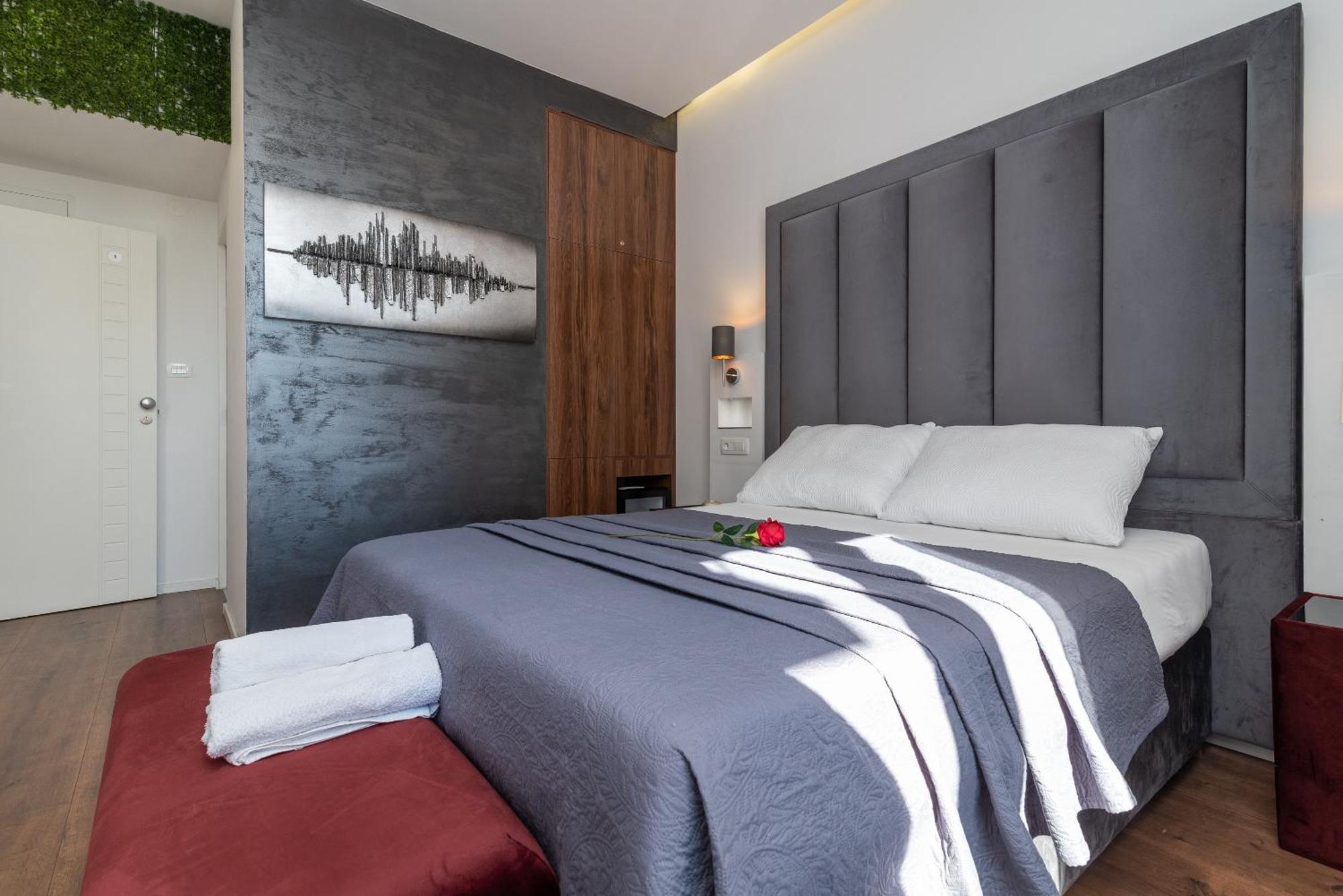 Antares Luxury Rooms 2 Split Dış mekan fotoğraf